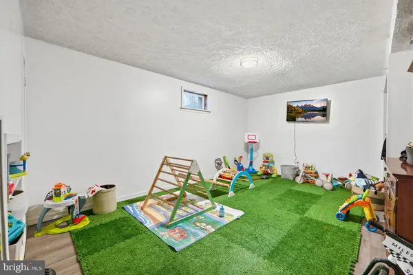 $425,000 | 447 Center Street, Frederick, MD 21701