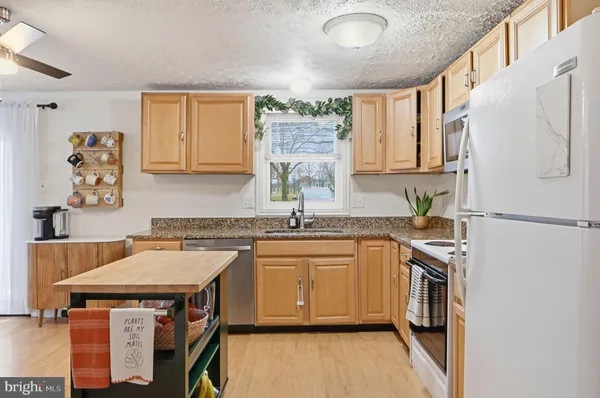 $425,000 | 447 Center Street, Frederick, MD 21701