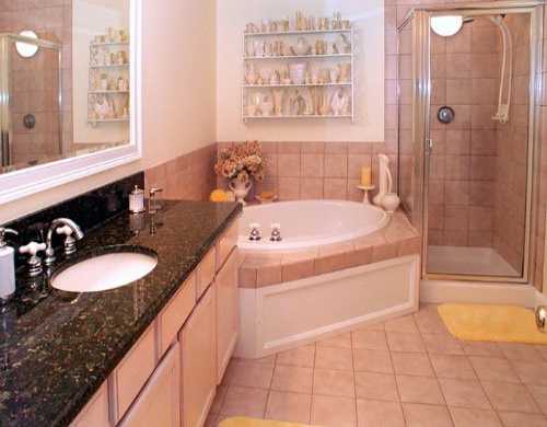 5 Oyster Point, Unit 5 Warren, RI 02885 - Photo 7 of 8 Master Bath/Spa.