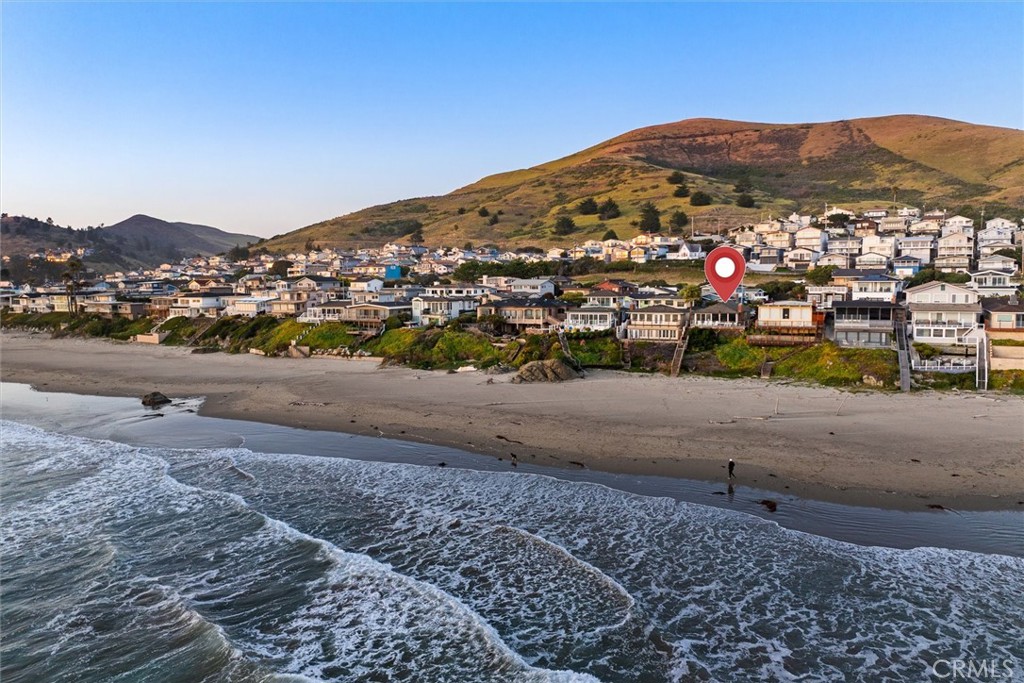 3448 Studio Drive Cayucos, CA 93430 - Photo 38 of 47 a view of city and mountain