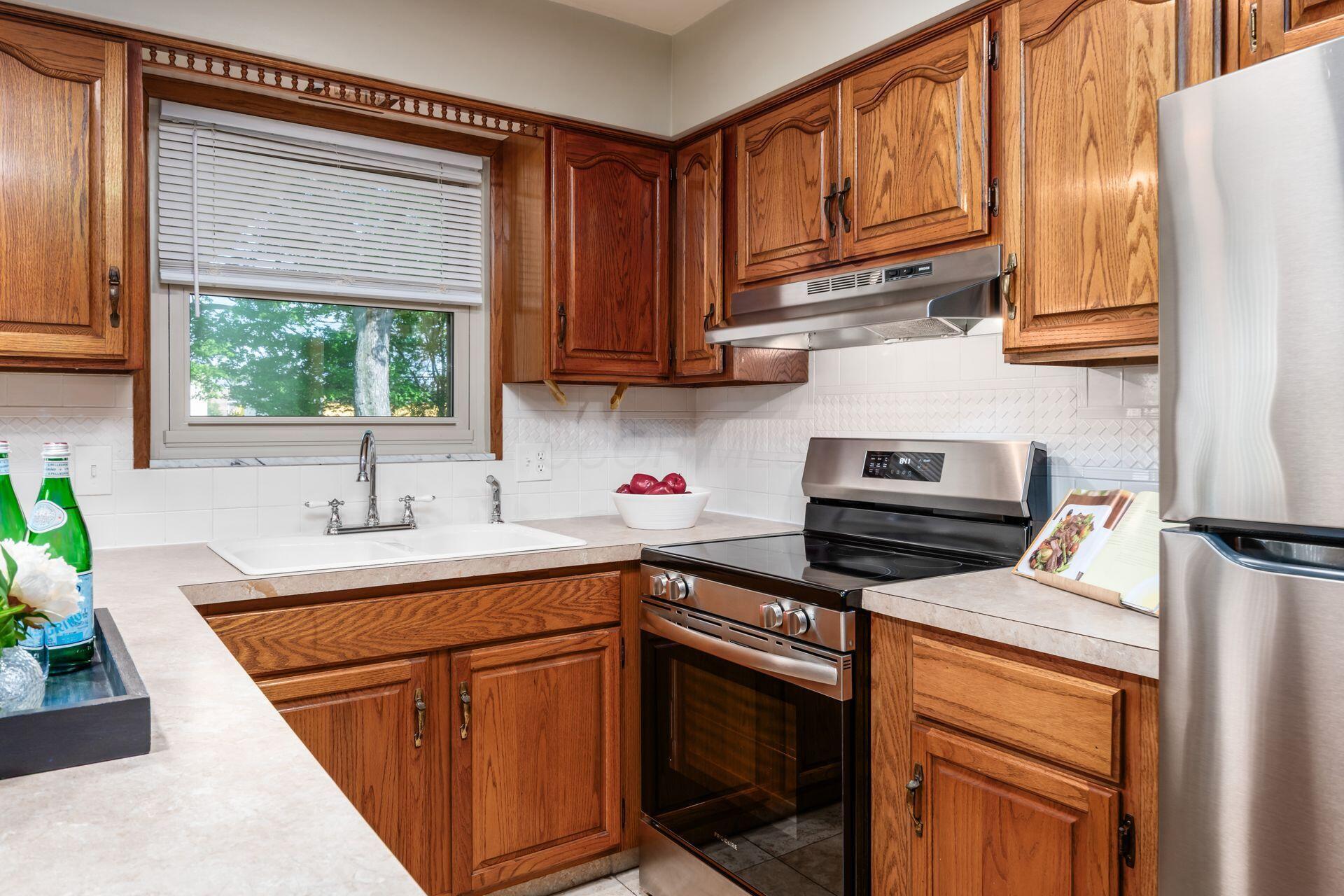 792 Ross Road Columbus, OH 43213 - Photo 13 of 34 Gallery Image 13