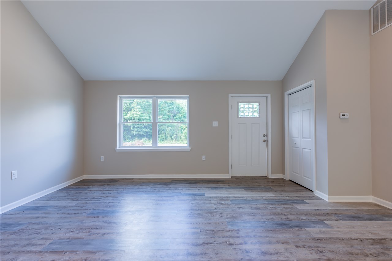 205 Reeves Street Whitesboro, NJ 08210 - Photo 12 of 24
