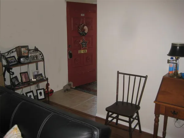 $220,000 | 4320 Bellaire Drive South, Unit 114W, Fort Worth, TX 76109