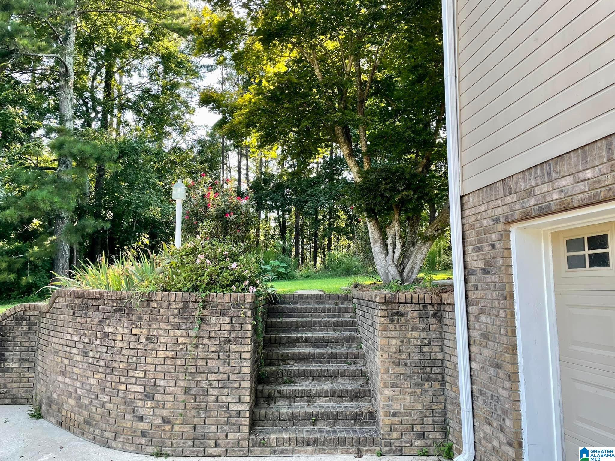 132 Twin Lakes Road Trussville, AL 35173 - Photo 7 of 40