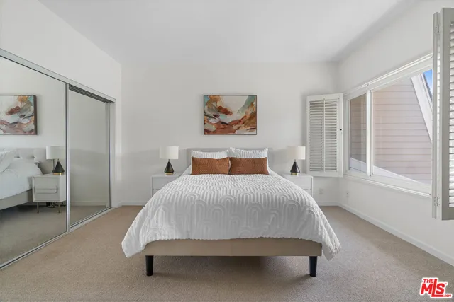 $6,500 | 13072 Maxella Avenue, Unit 2, Marina del Rey, CA 90292