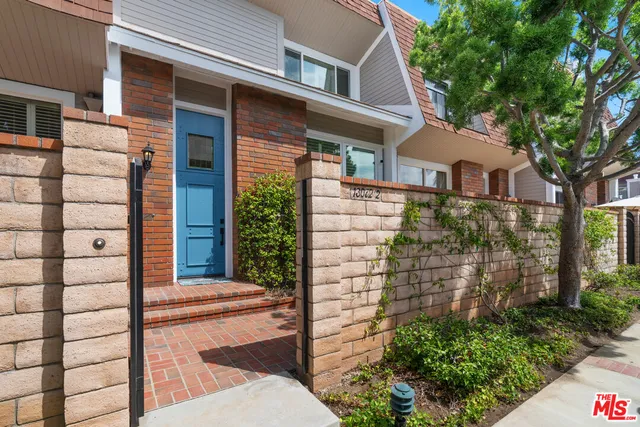 $6,500 | 13072 Maxella Avenue, Unit 2, Marina del Rey, CA 90292