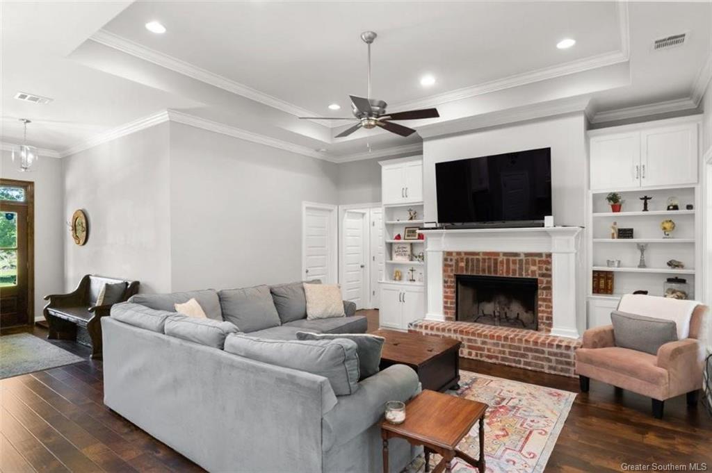 8268 Frontage Road Iowa, LA 70647 - Photo 4 of 30 Gallery Image 4