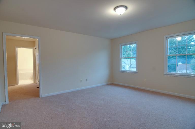 6448 Forest Road Cheverly, MD 20785 - Photo 17 of 29 Bedroom (Master)