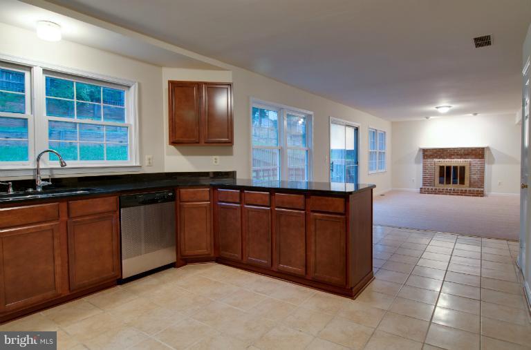 6448 Forest Road Cheverly, MD 20785 - Photo 20 of 29 Kitchen