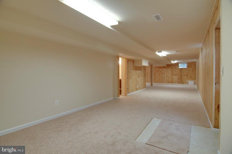 6448 Forest Road Cheverly, MD 20785 - Photo 10 of 29 Recreation Room
