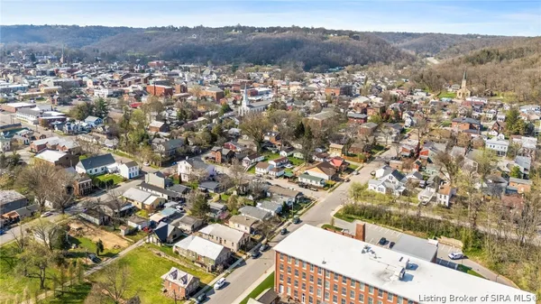 $479,900 | 117-119 St Michaels Avenue, Madison, IN 47250