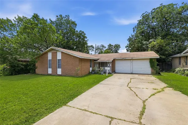 $164,900 | 2006 Exeter Street, Irving, TX 75062