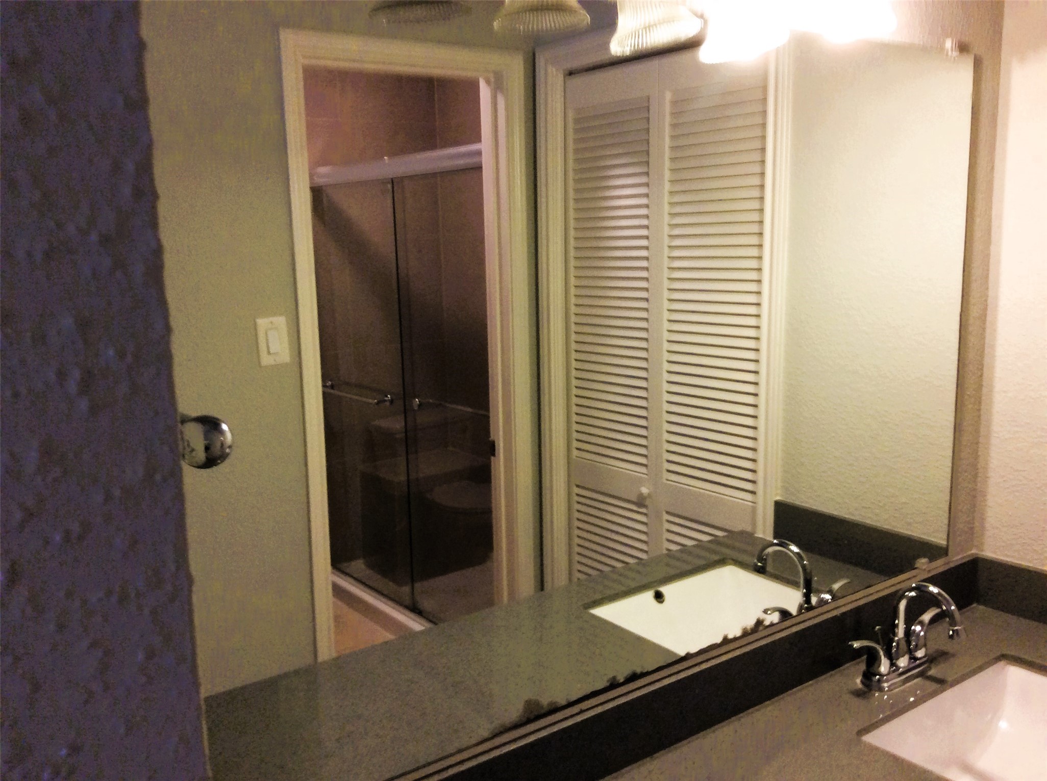 2211 South Kirkwood Road, Unit 22 Houston, TX 77077 - Photo 17 of 25 Counter - Bathroom 1