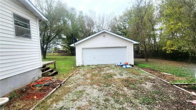 $54,500 | 1570 Redbud Street, Fort Scott, KS 66701