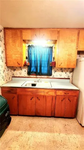 $54,500 | 1570 Redbud Street, Fort Scott, KS 66701