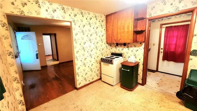 $54,500 | 1570 Redbud Street, Fort Scott, KS 66701