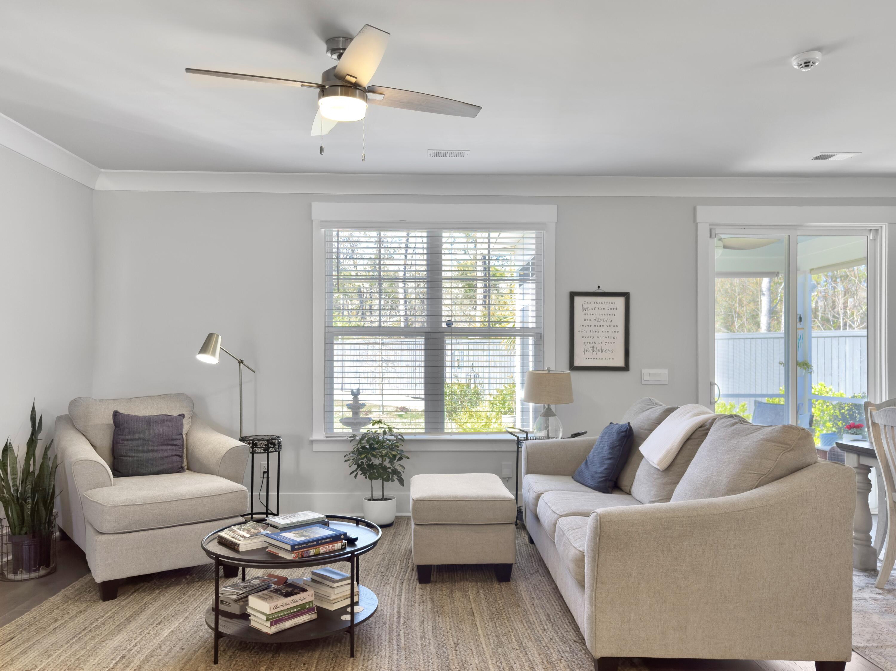 2881 Backman Street Mount Pleasant, SC 29466 - Photo 24 of 70 Living