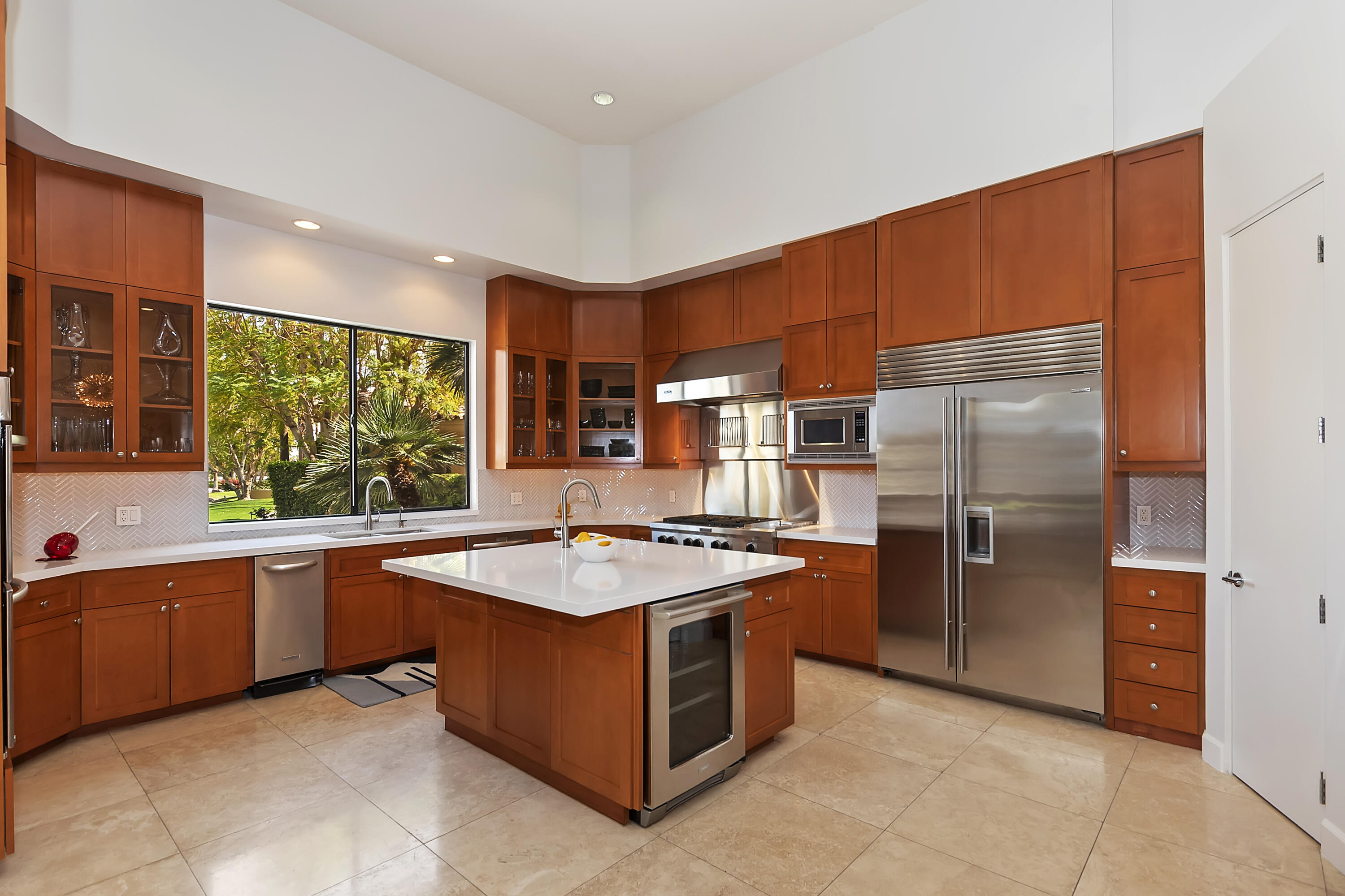 55650 Cherry Hills Drive La Quinta, CA 92253 - Photo 17 of 66 017_Kitchen