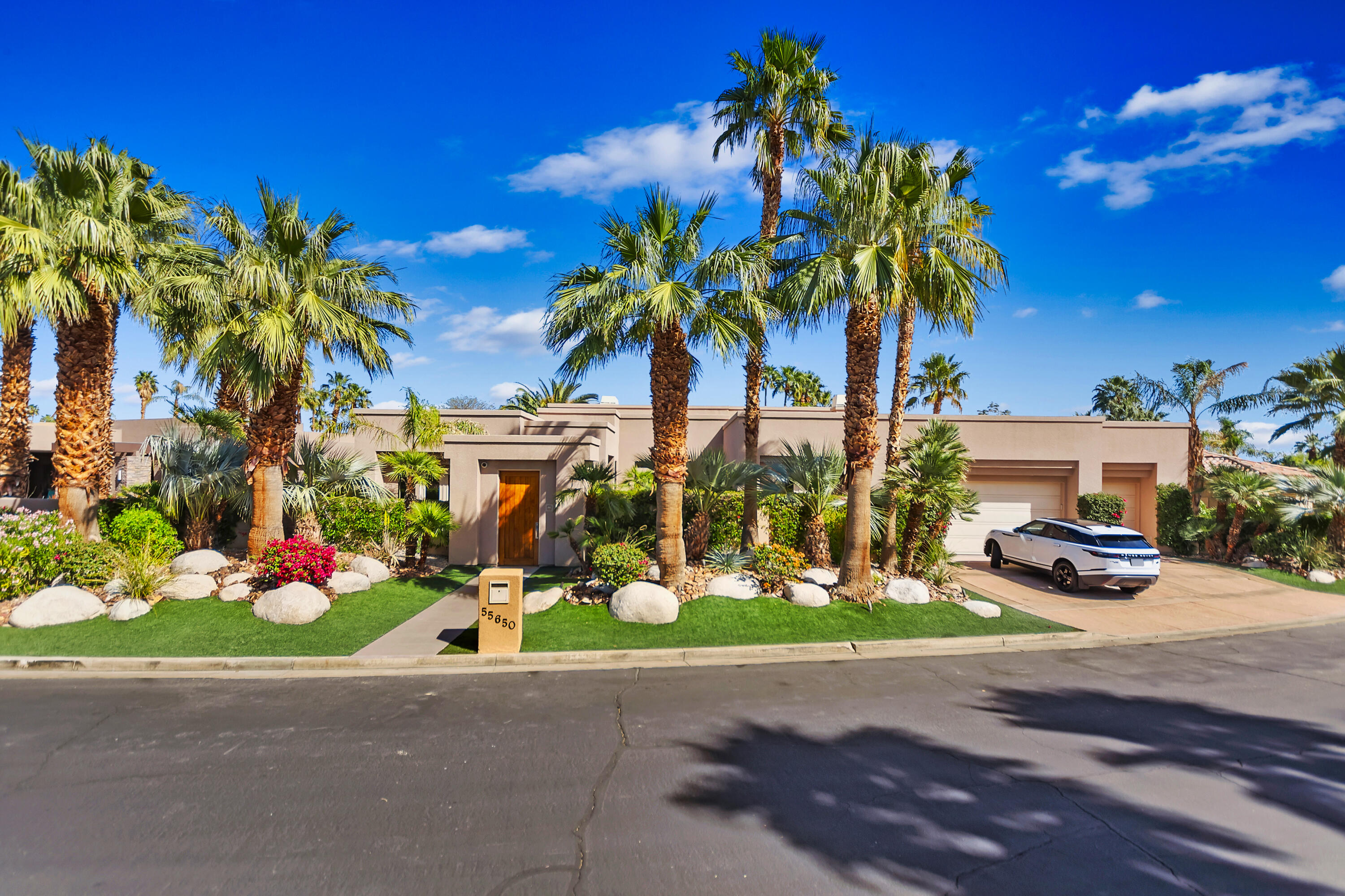 55650 Cherry Hills Drive La Quinta, CA 92253 - Photo 3 of 66 003_55650 Cherry Hills Dr