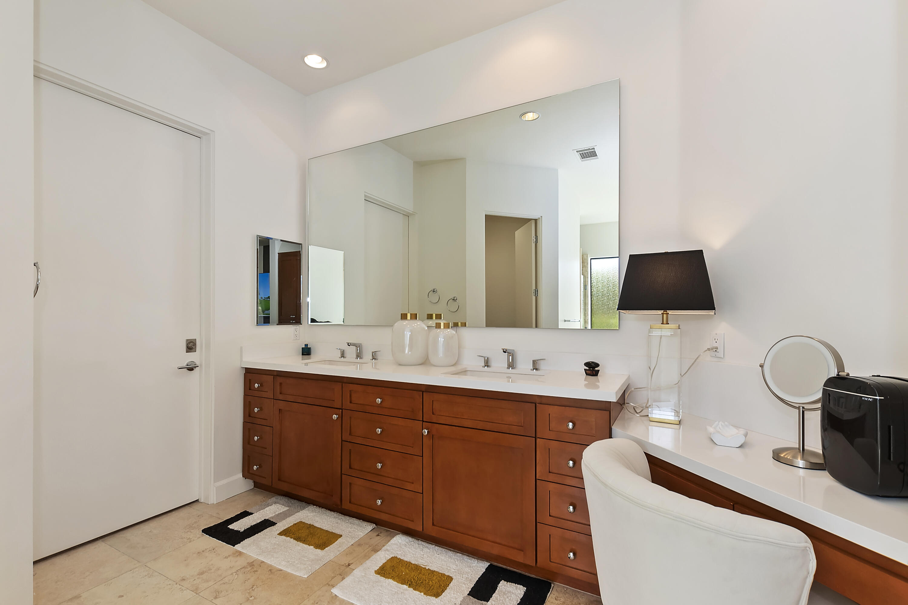 55650 Cherry Hills Drive La Quinta, CA 92253 - Photo 49 of 66 050_Master Bathroom