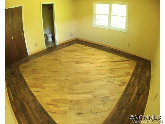 33 Pole Miller Road Brevard, NC 28712 - Photo 5 of 13 Gallery Image 5
