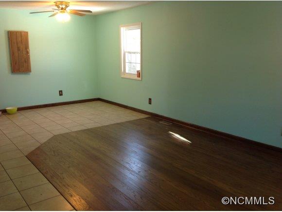 33 Pole Miller Road Brevard, NC 28712 - Photo 7 of 13 Gallery Image 7