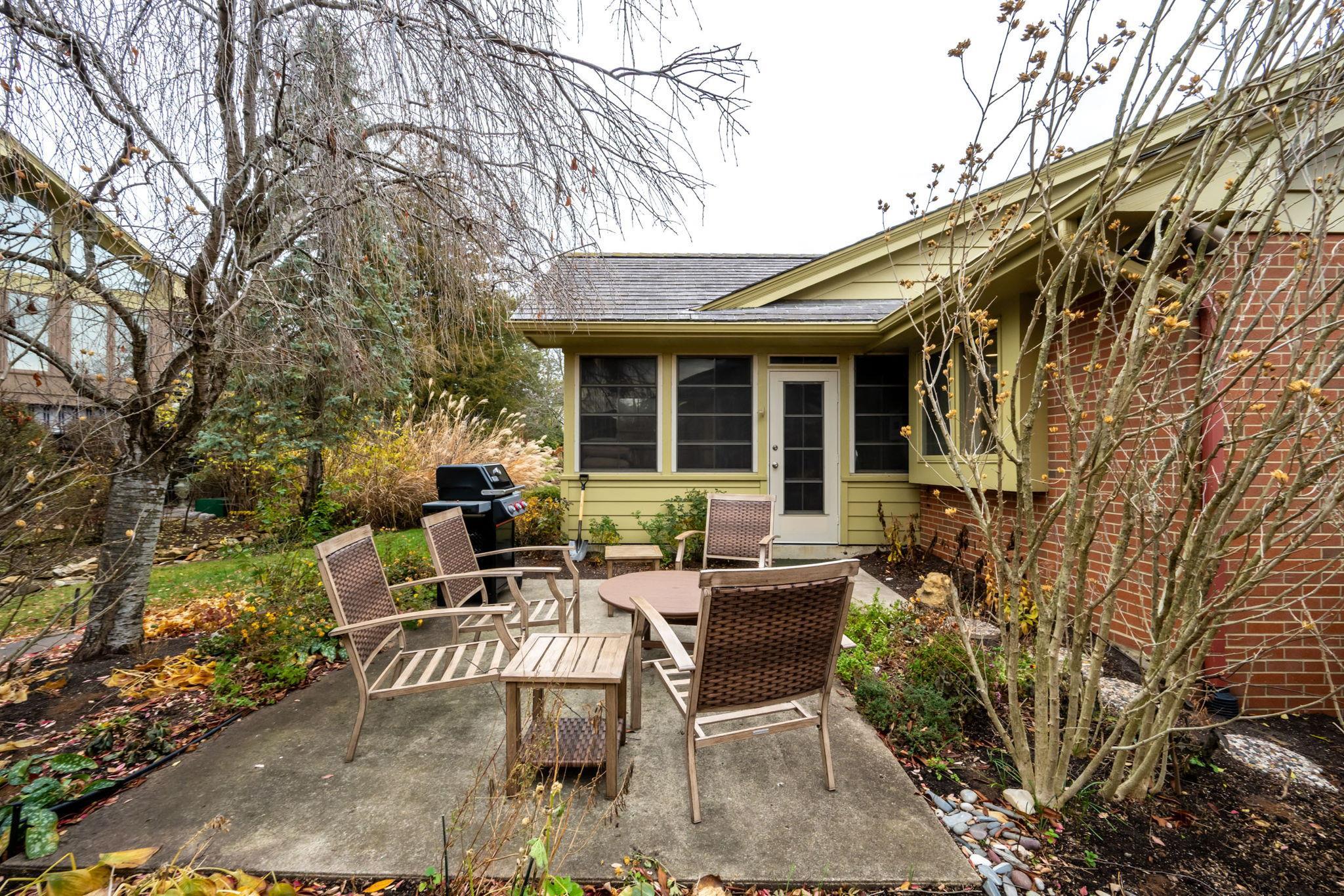 2820 Wind Pump Road Fort Wayne, IN 46804 - Photo 5 of 35