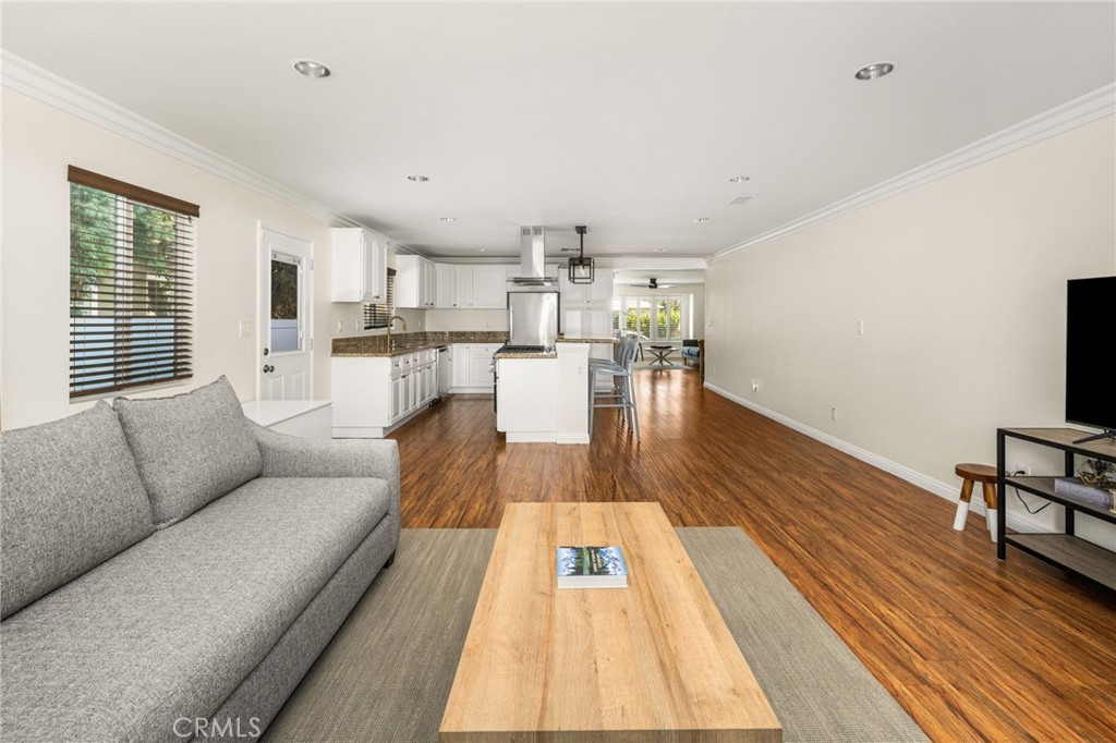 2152 North Greenbrier Road Long Beach, CA 90815 - Photo 23 of 49 Gallery Image 23