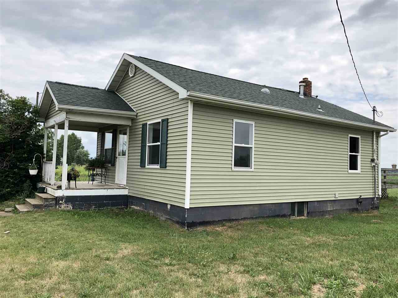 8250 East Battle Road Clare, MI 48617 - Photo 2 of 24 1850399-1.JPG