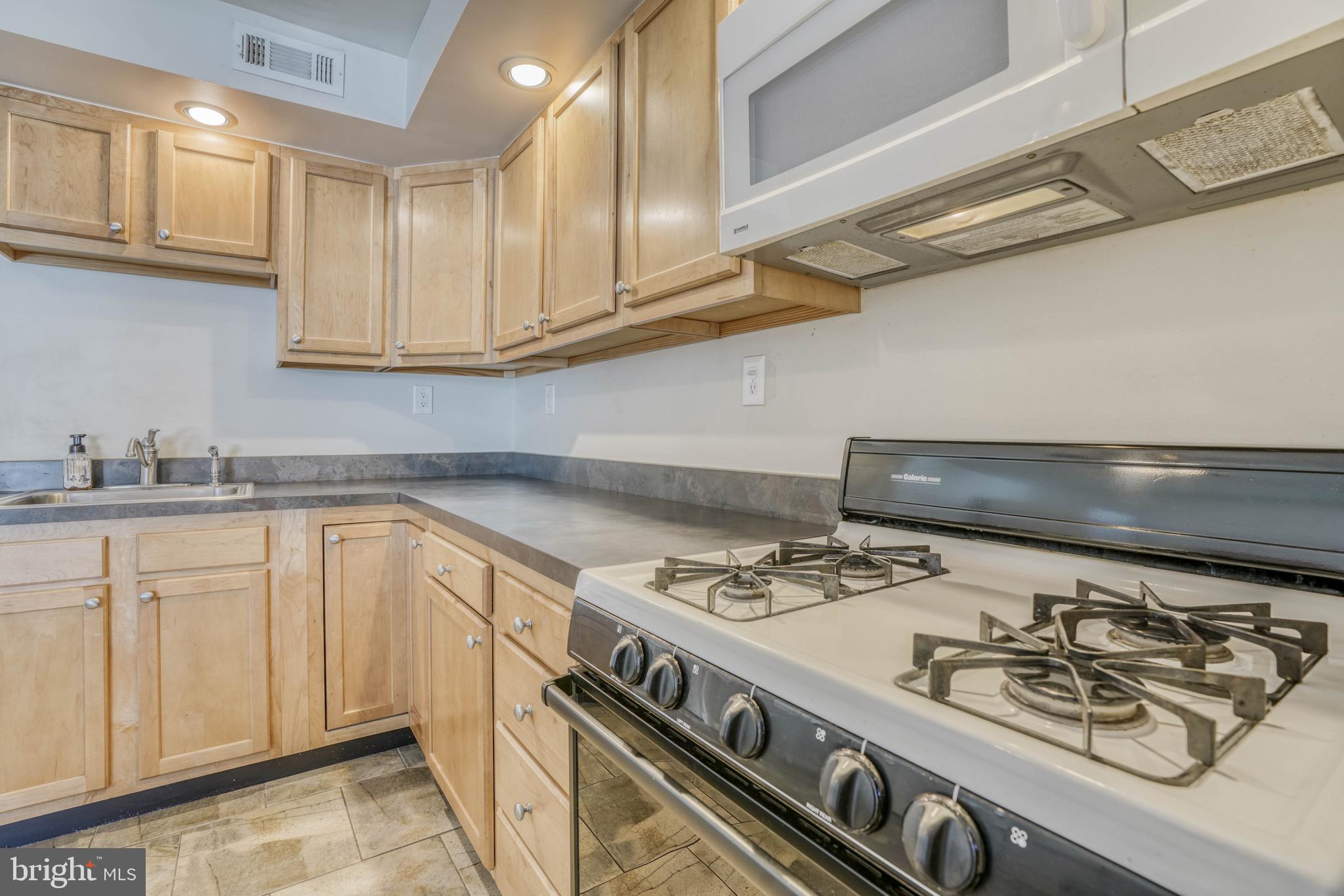 1904 Searles Road Baltimore, MD 21222 - Photo 14 of 36 Gallery Image 14