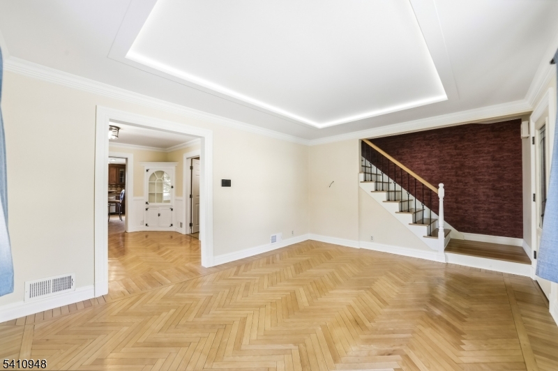 65 Ridge Avenue Bloomfield, NJ 07003 - Photo 3 of 25