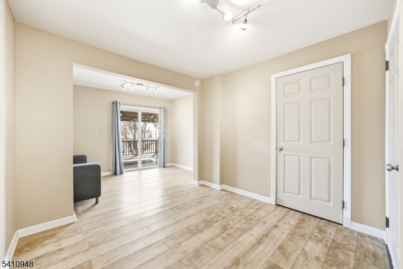 65 Ridge Avenue Bloomfield, NJ 07003 - Photo 7 of 25