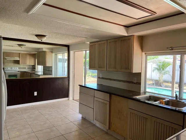 $1,695 | 3600 Beacon Square Drive, Holiday, FL 34691