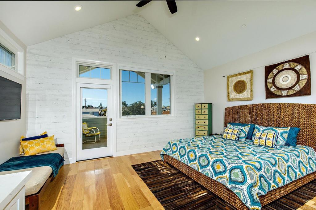 365 H Coronado, CA 92118 - Photo 19 of 34