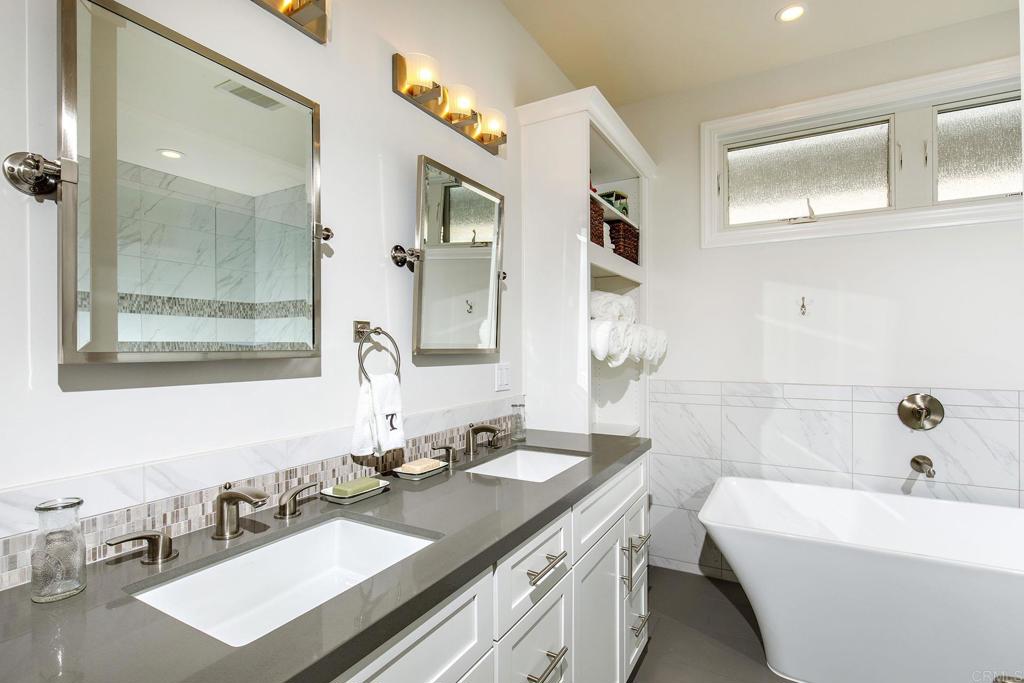 365 H Coronado, CA 92118 - Photo 24 of 34