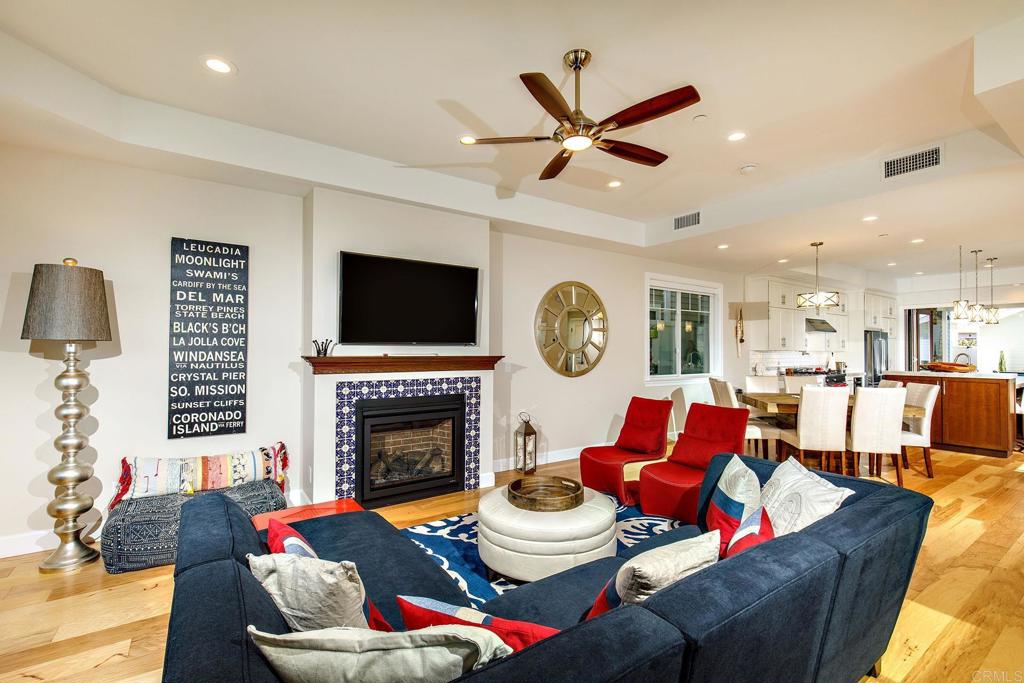 365 H Coronado, CA 92118 - Photo 8 of 34