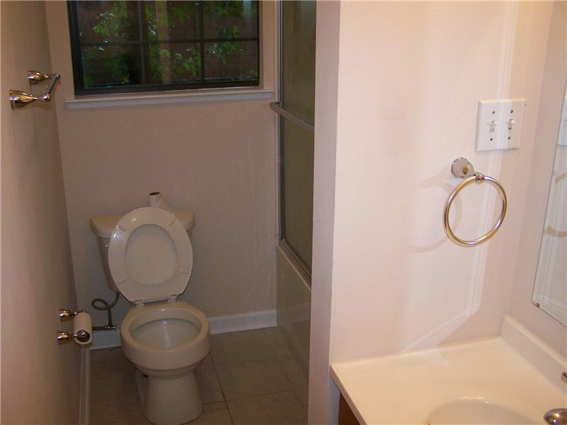 3645 Riviera Drive Slidell, LA 70458 - Photo 10 of 12 Gallery Image 10