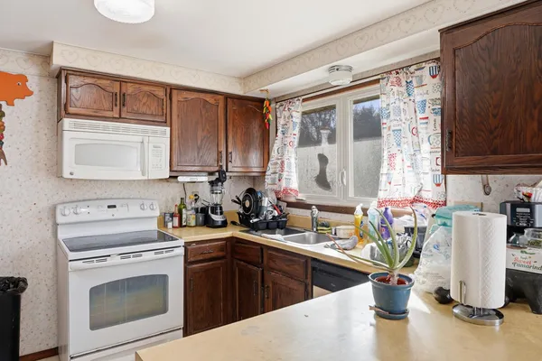 $210,000 | N4667 County Rd A, Oxford, WI 53952