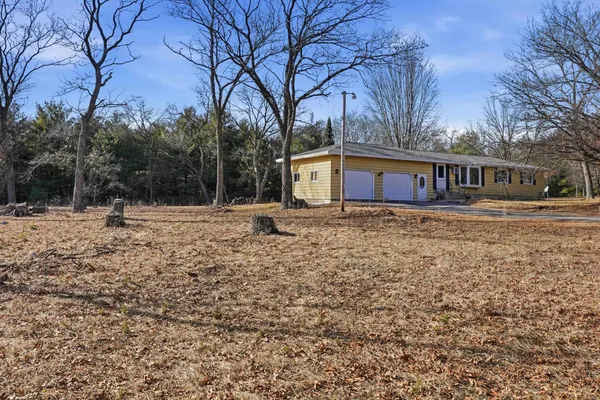$210,000 | N4667 County Rd A, Oxford, WI 53952