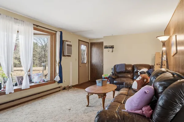 $210,000 | N4667 County Rd A, Oxford, WI 53952