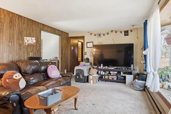 $210,000 | N4667 County Rd A, Oxford, WI 53952