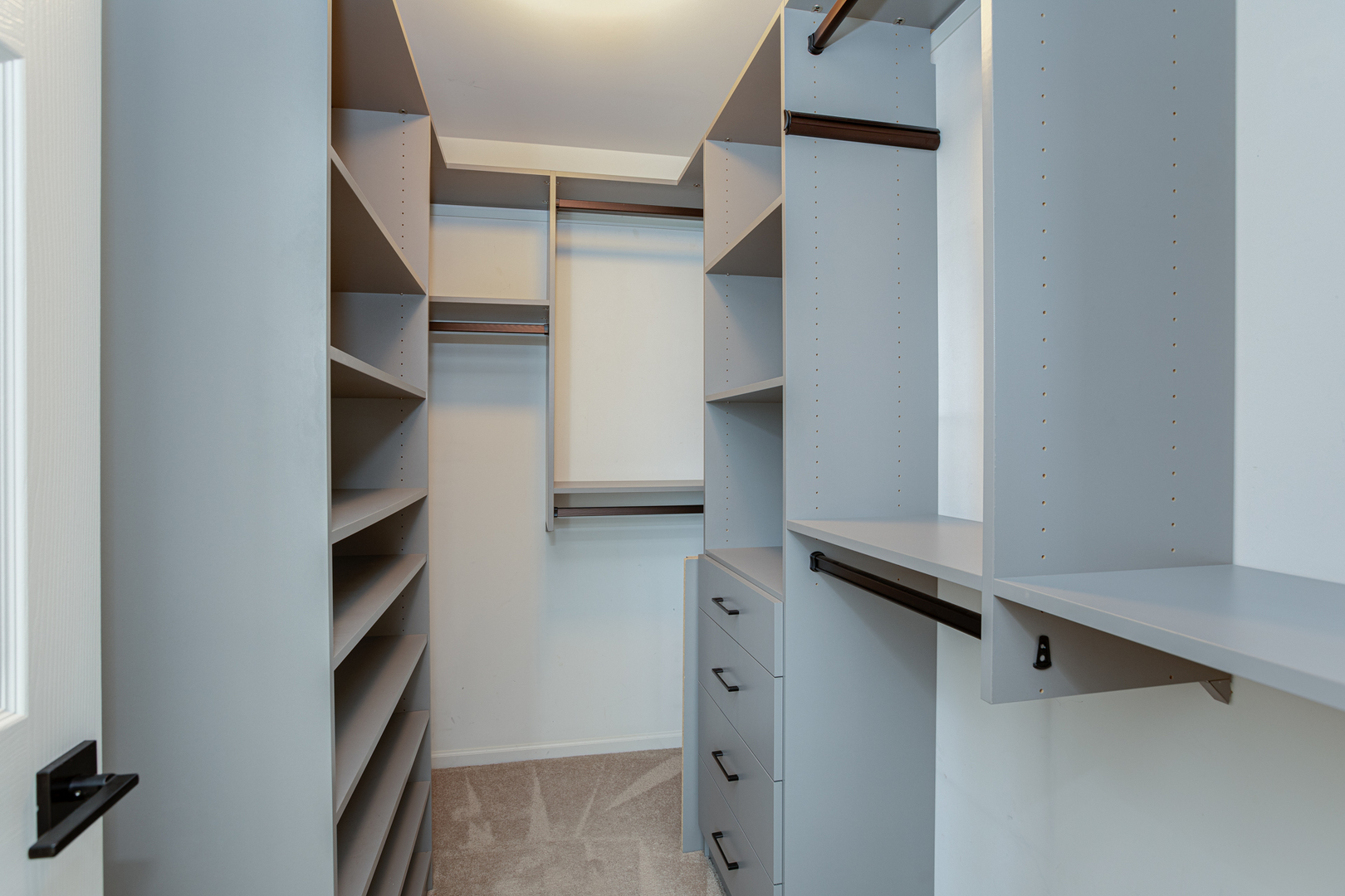 720 Thornbury Road Bartlett, IL 60103 - Photo 10 of 24 walk in closet