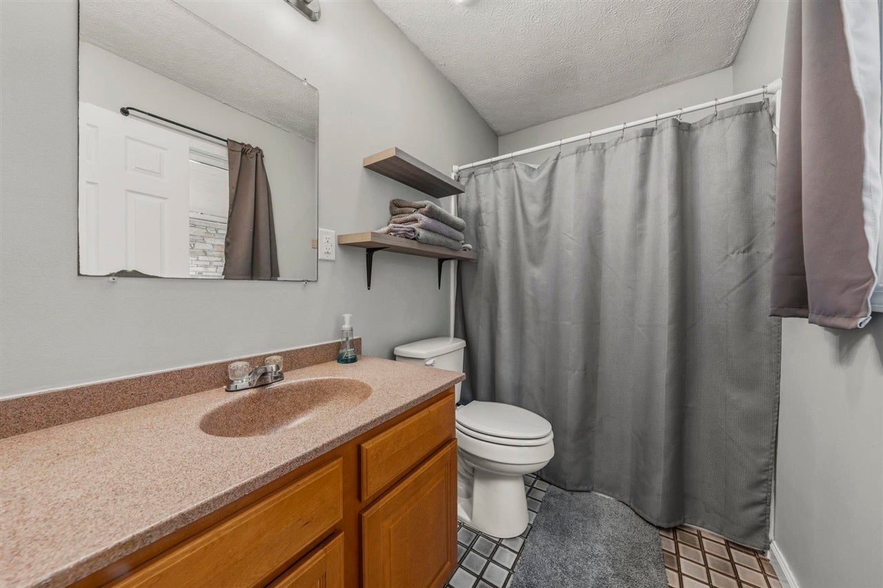 1685 Graves Road Bowling Green, KY 42104 - Photo 11 of 22 Gallery Image 11
