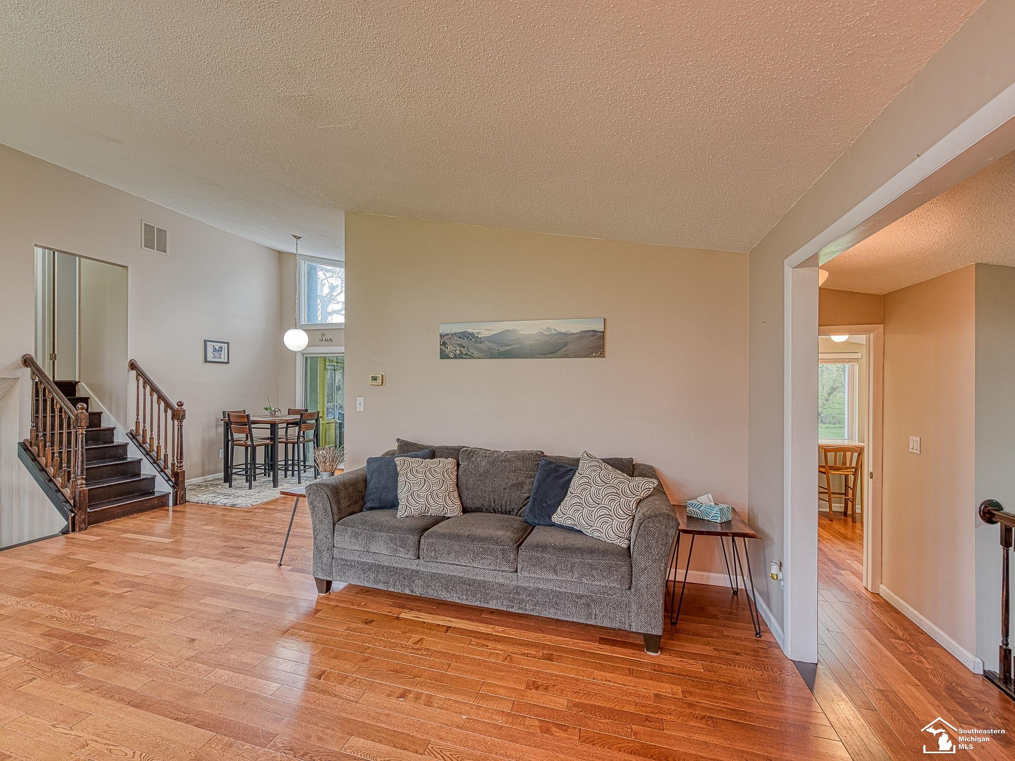 13443 Sherman Road Milan, MI 48160 - Photo 12 of 66 50107543-11.JPG