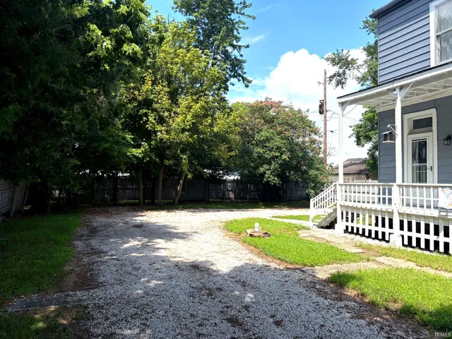 $184,000 | 227 South 7th Street, Vincennes, IN 47591
