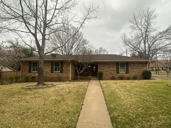 $350,000 | 900 Tamara Drive, Athens, TX 75751