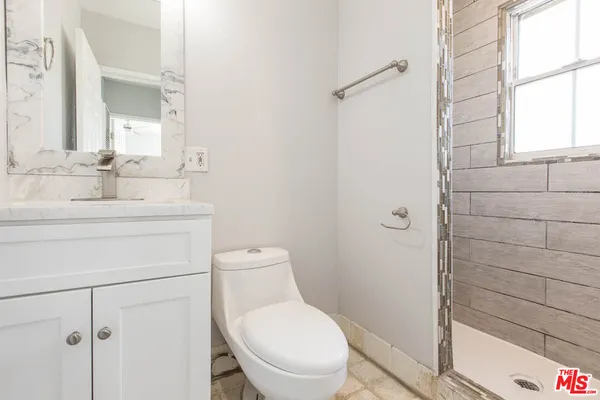 $3,599 | 8525 Cadillac Avenue, Los Angeles, CA 90034