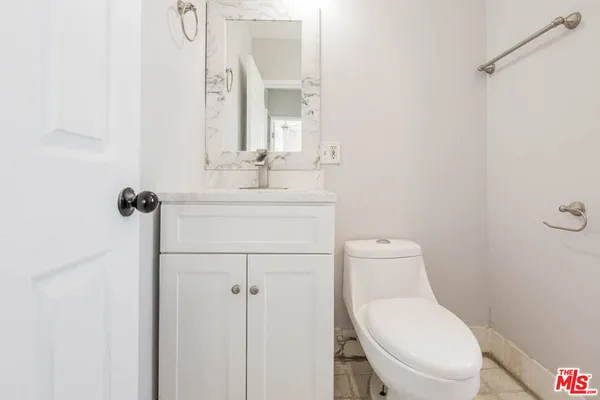 $3,599 | 8525 Cadillac Avenue, Los Angeles, CA 90034