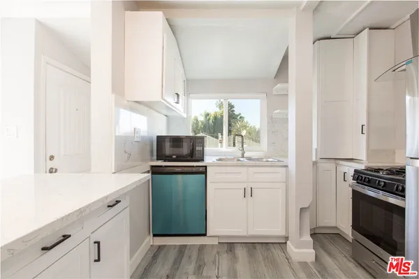 $3,599 | 8525 Cadillac Avenue, Los Angeles, CA 90034