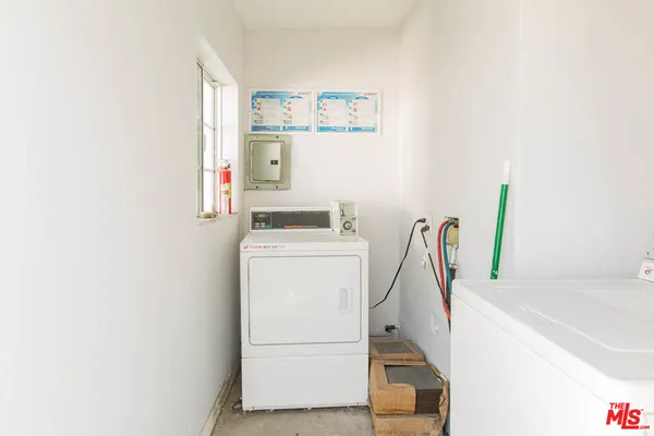 $3,599 | 8525 Cadillac Avenue, Los Angeles, CA 90034